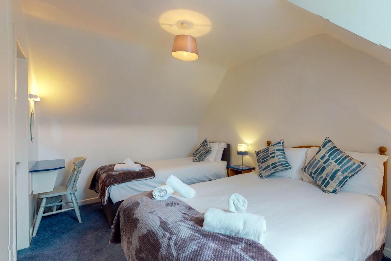 Dingle Harbour Cottages 3 Bed Sleeps 7 By Trident Holiday Homes Eksteriør billede