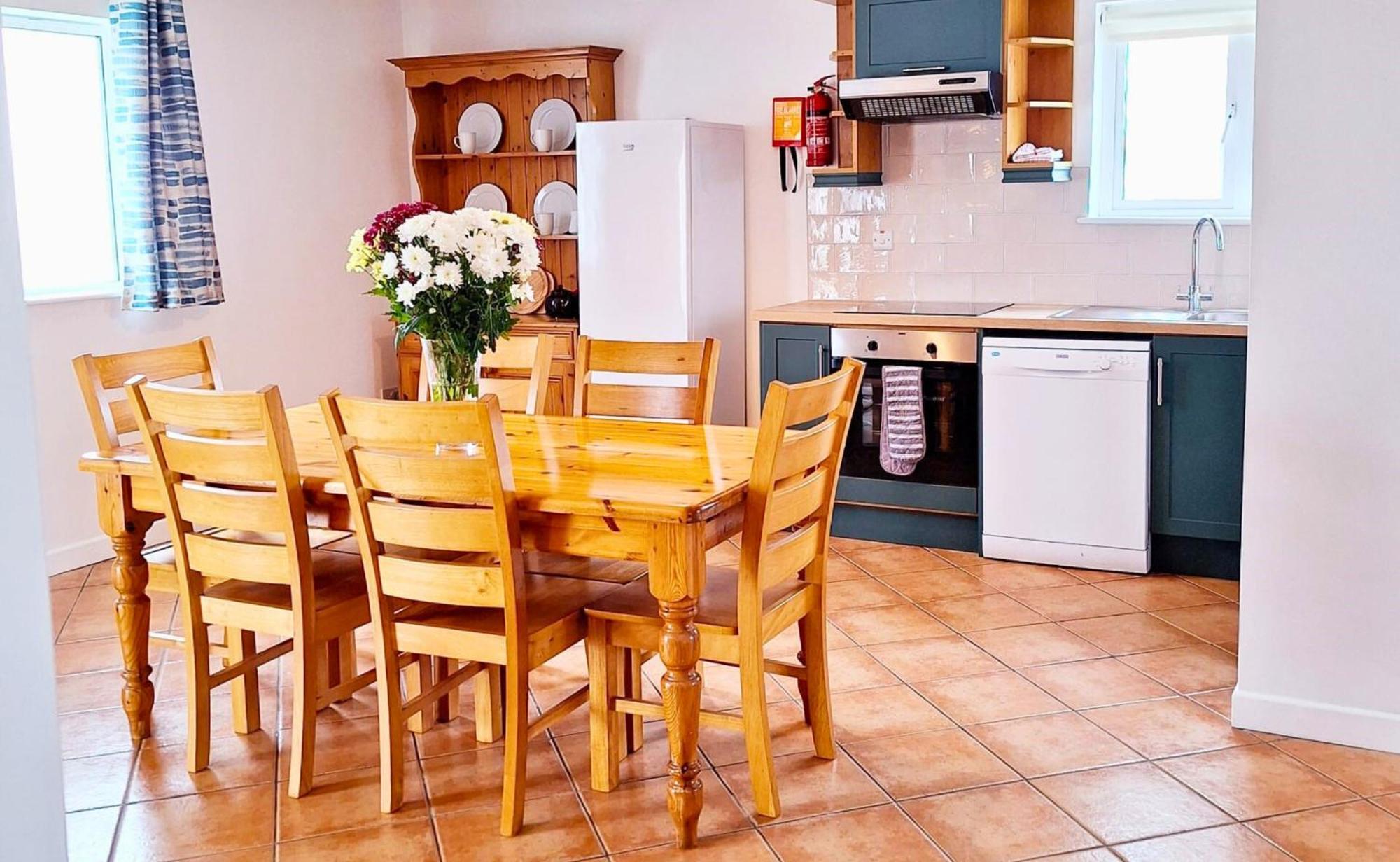 Dingle Harbour Cottages 3 Bed Sleeps 7 By Trident Holiday Homes Eksteriør billede