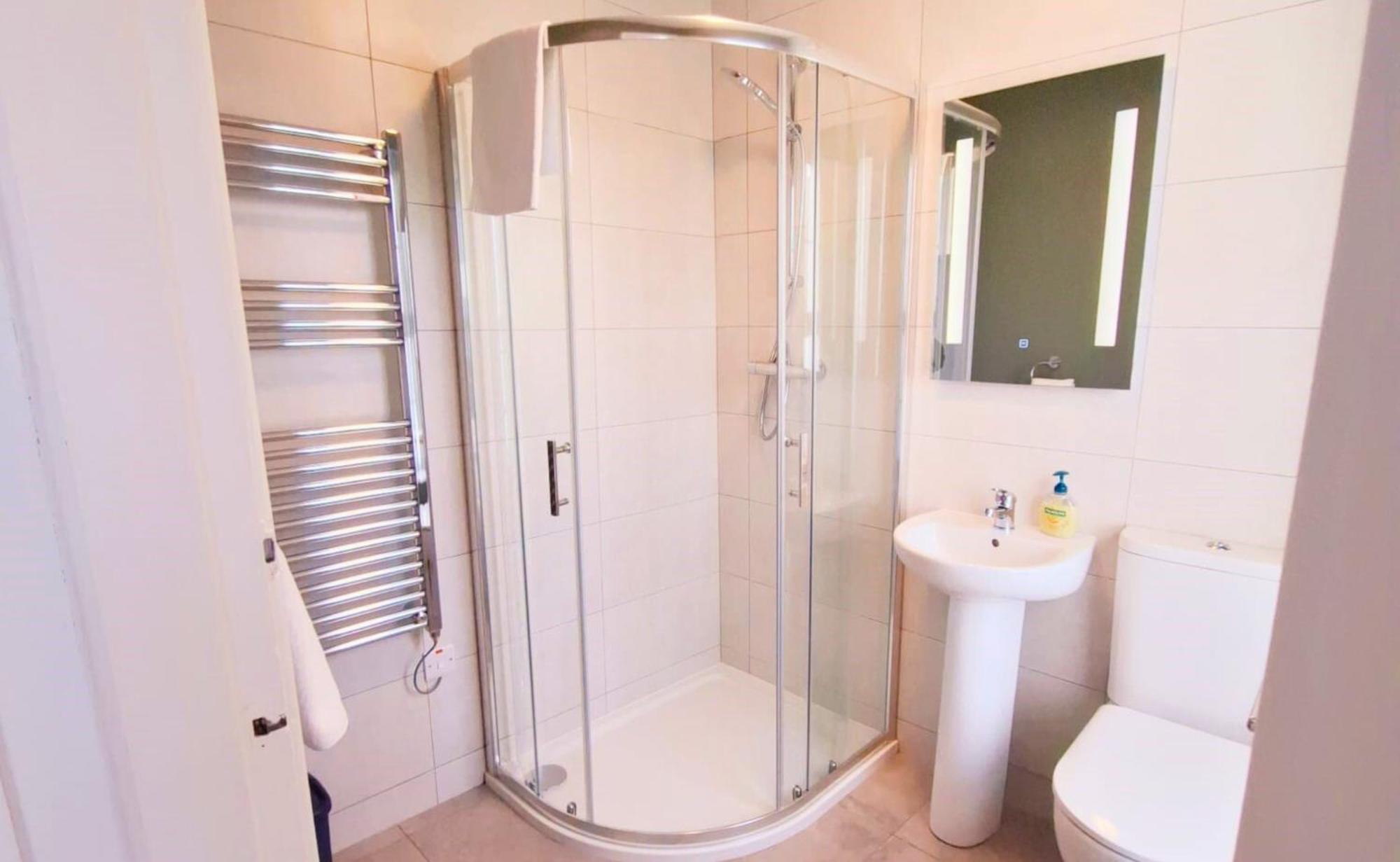 Dingle Harbour Cottages 3 Bed Sleeps 7 By Trident Holiday Homes Eksteriør billede